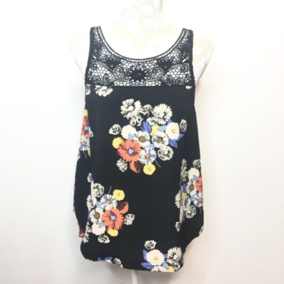 Anthropologie Tops - Weston Anthropologie Tank Top Crochet Mixed Print